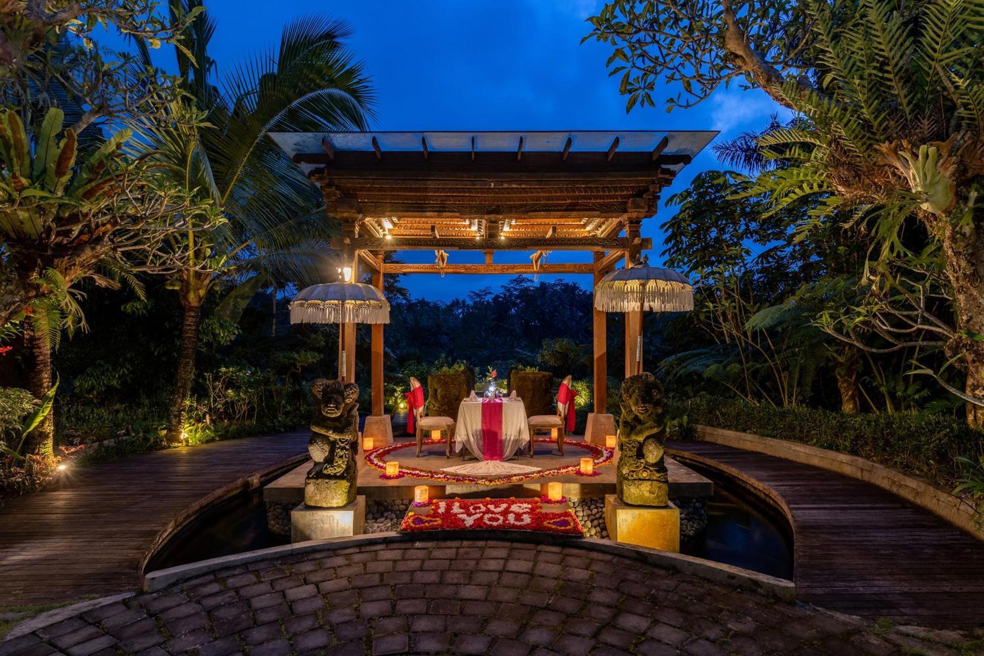 นาวู วิลลา อูบุด Villa เตกากาลัง ภายนอก รูปภาพ